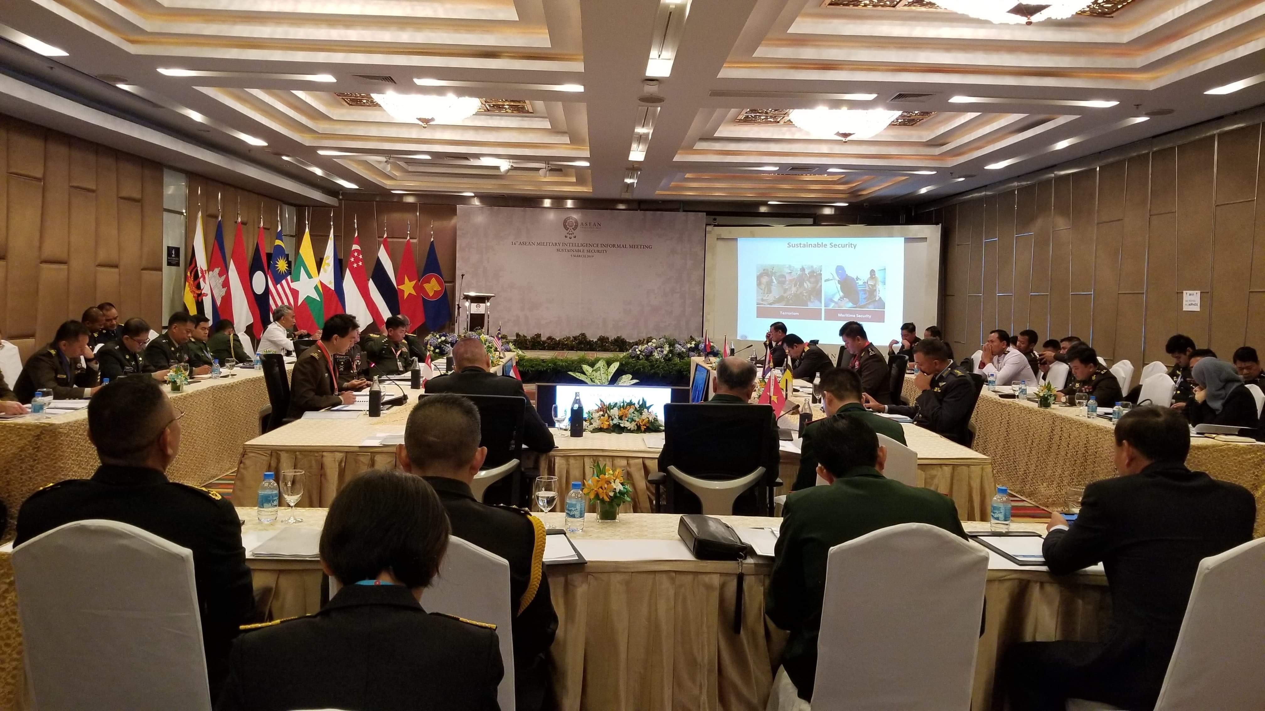 Thúc đẩy hợp tác quốc phòng ASEAN